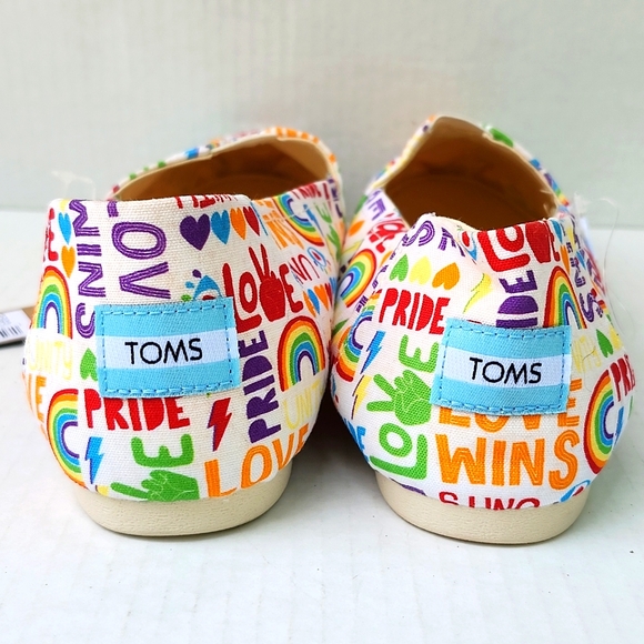 NWT TOMS BELMONT PRIDE CANVAS SHOES - Picture 4 of 10